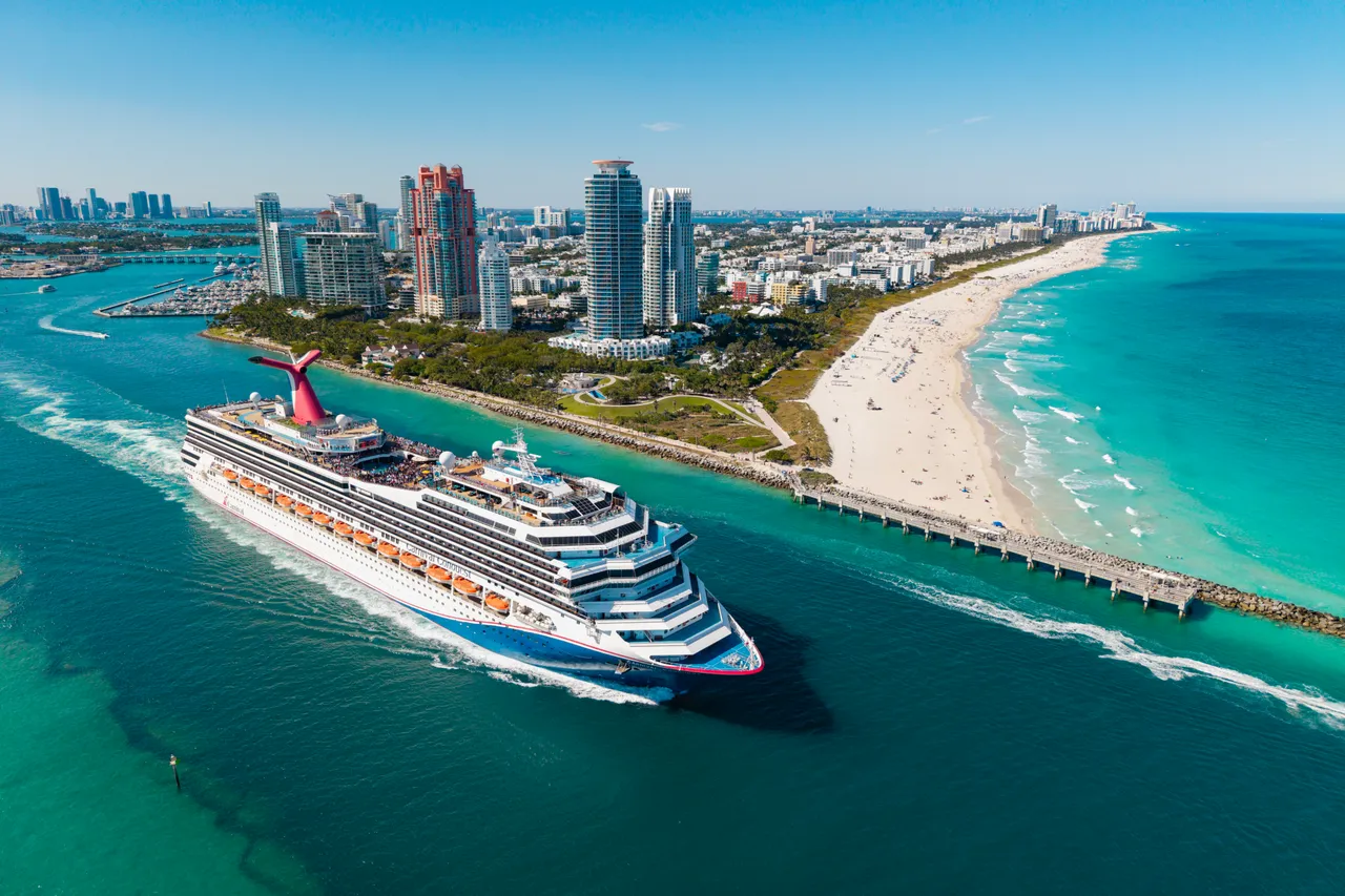 Carnival Cruise available lower berth days in Q3 image